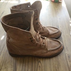 Men's distressed boots